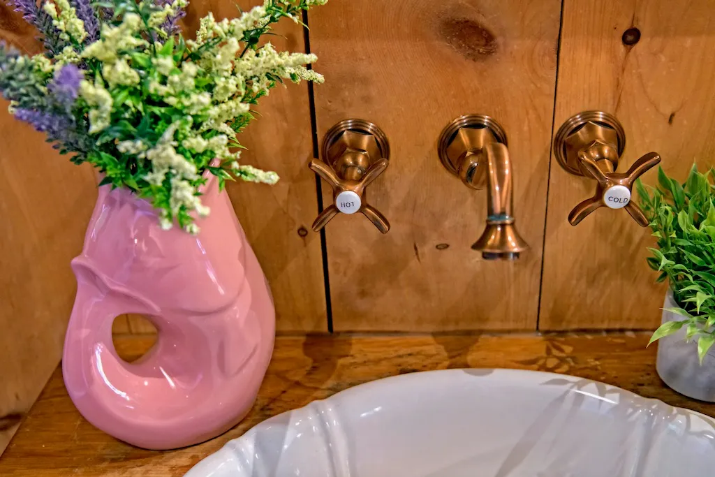 Rosseau Reflections - Muskoka Cottage - Bathroom 2