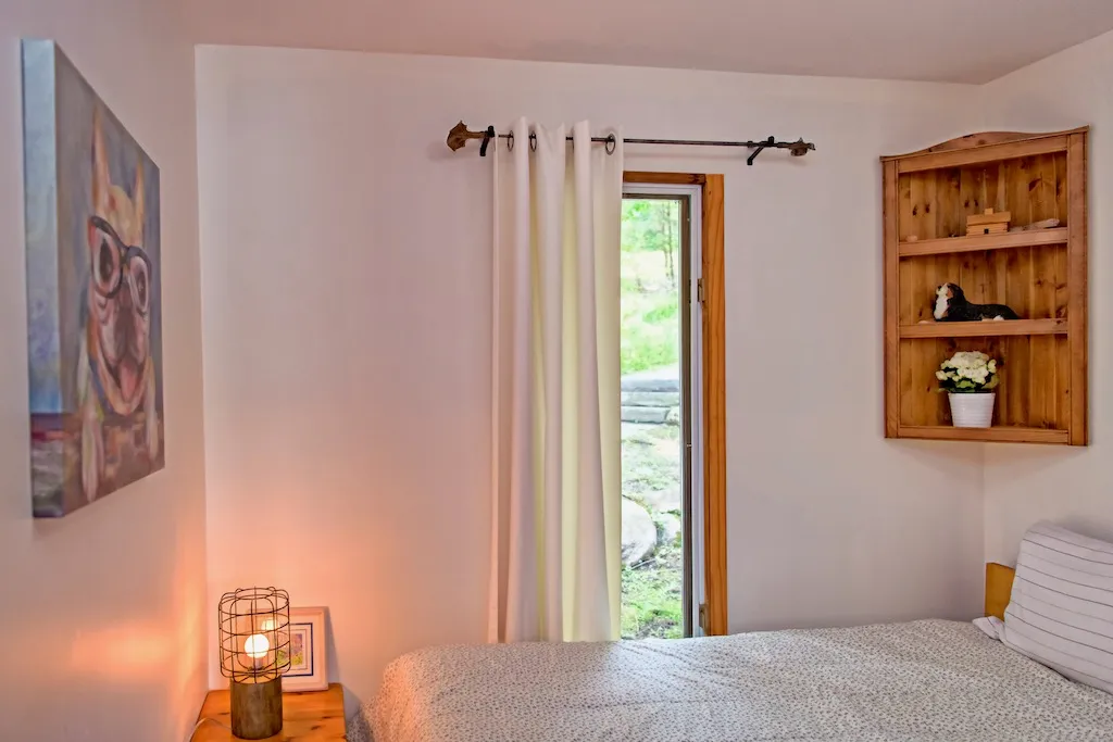 Rosseau Reflections - Muskoka Cottage - Bedroom 3