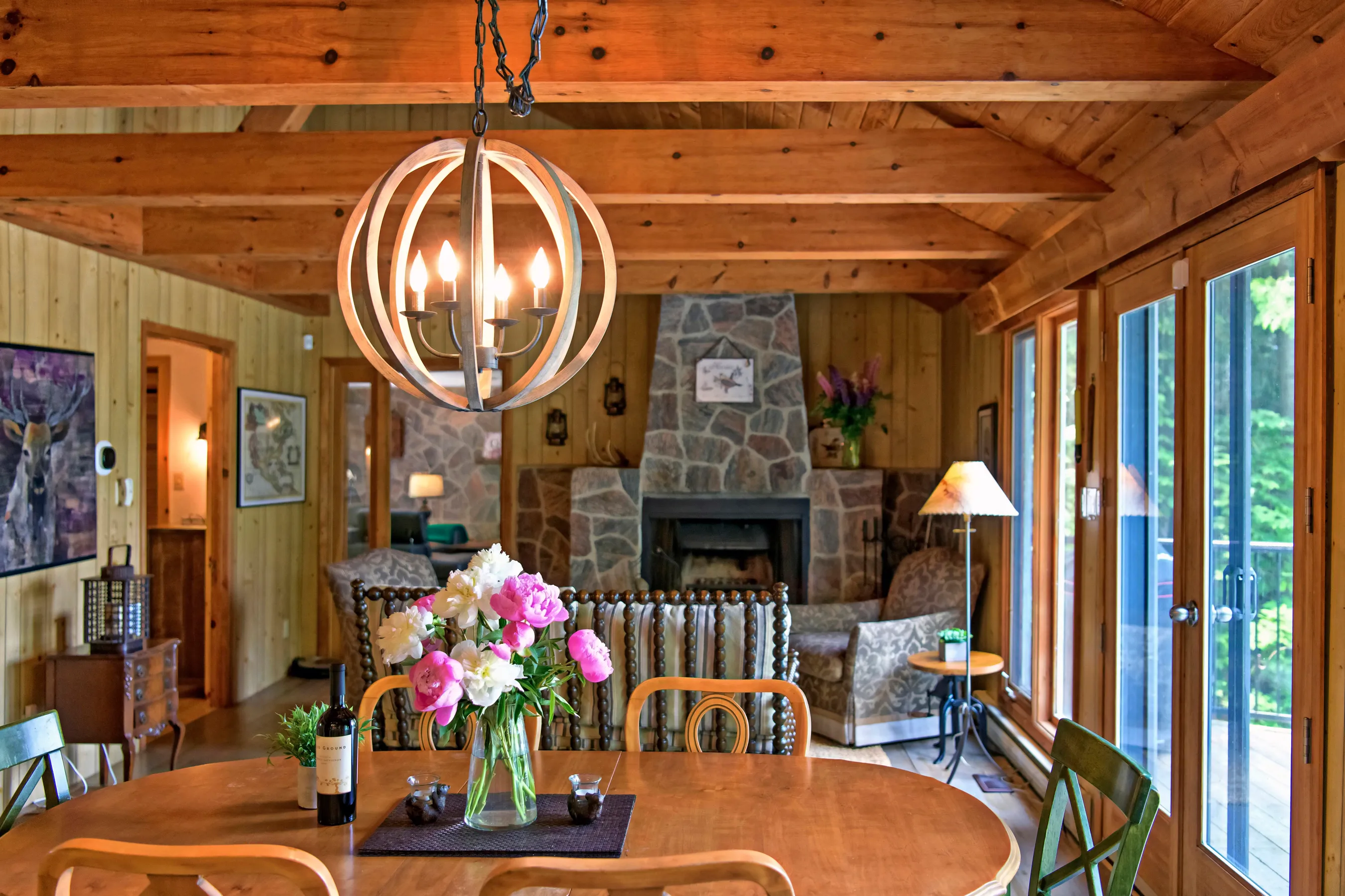 Rosseau Rental Cottage dining room