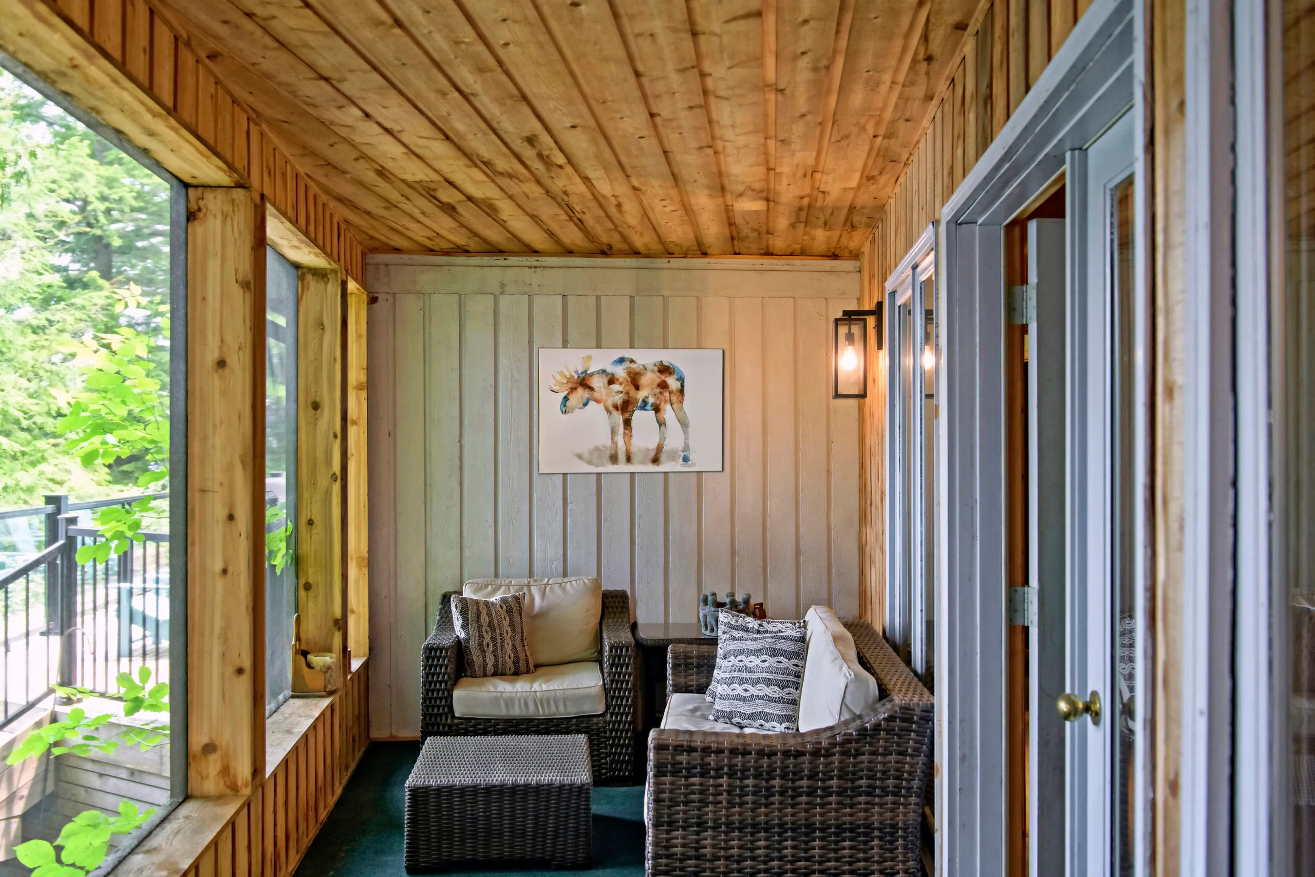 Rosseau rental cottage Muskoka room