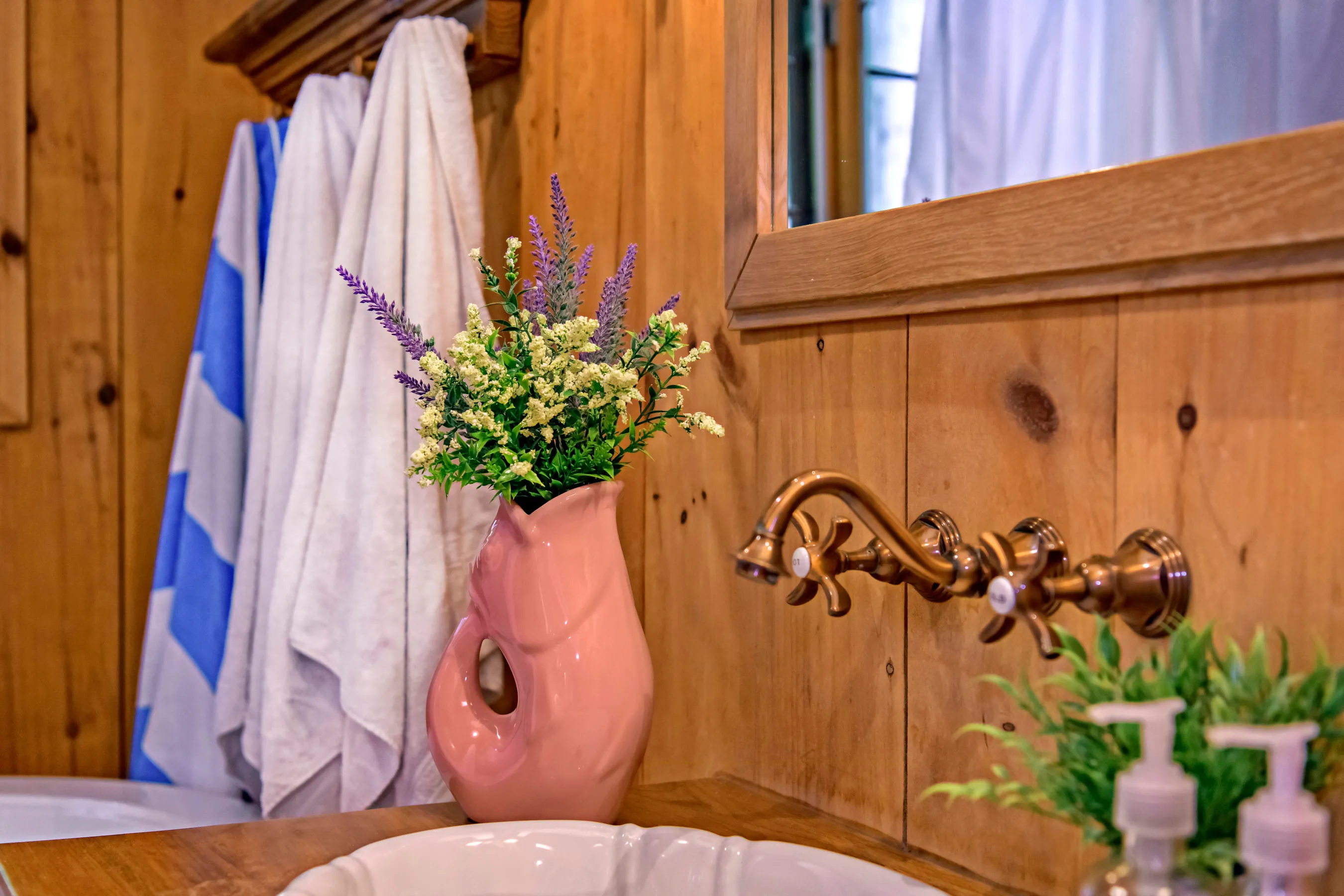 Muskoka Rental Cottage ensuite